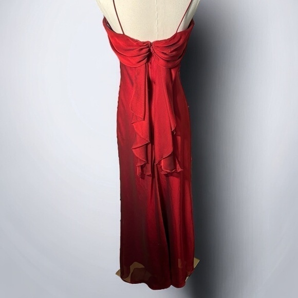 Vintage old Hollywood glamour inspired  red gown - Picture 2 of 7